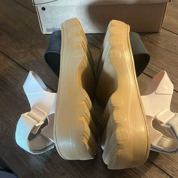 Melissa| Women's sandals brown and black color size 9 - Picture 3 of 7